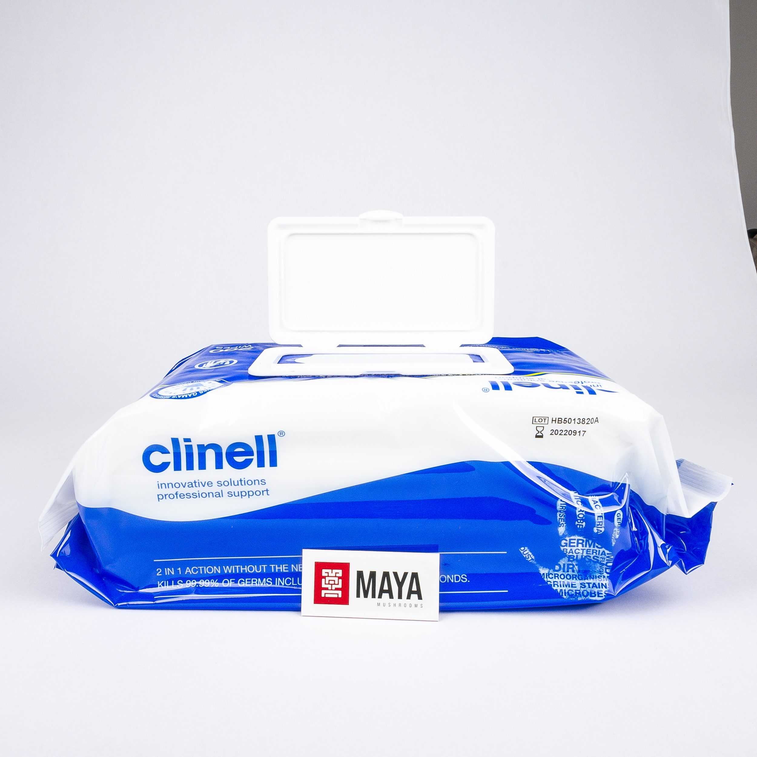 Clinell Antimicrobial Hand Wipes, 200 quantity. Open Side View